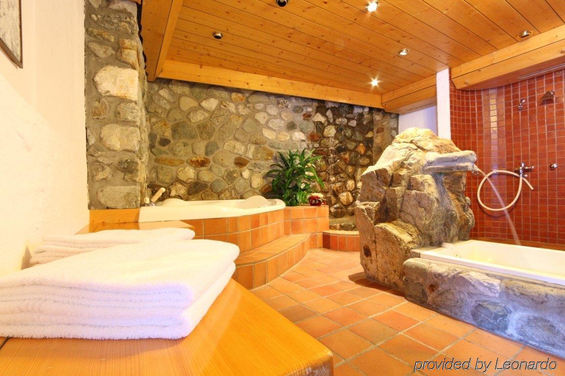 Lifestyle & Spa Hotel Graecherhof Grächen Quarto foto